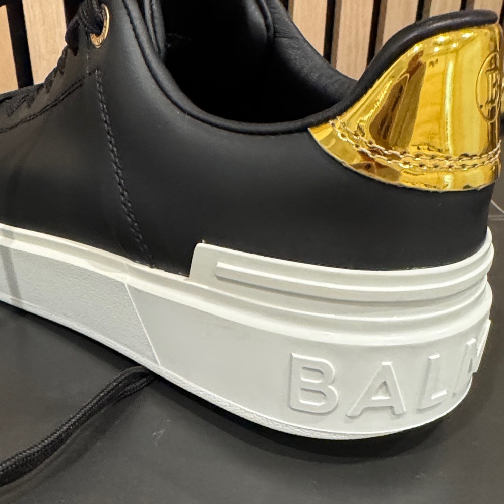Balmain Black and Gold Accent Sneakers B-Court Flip sneakers in calfskin - Picture 5 of 16
